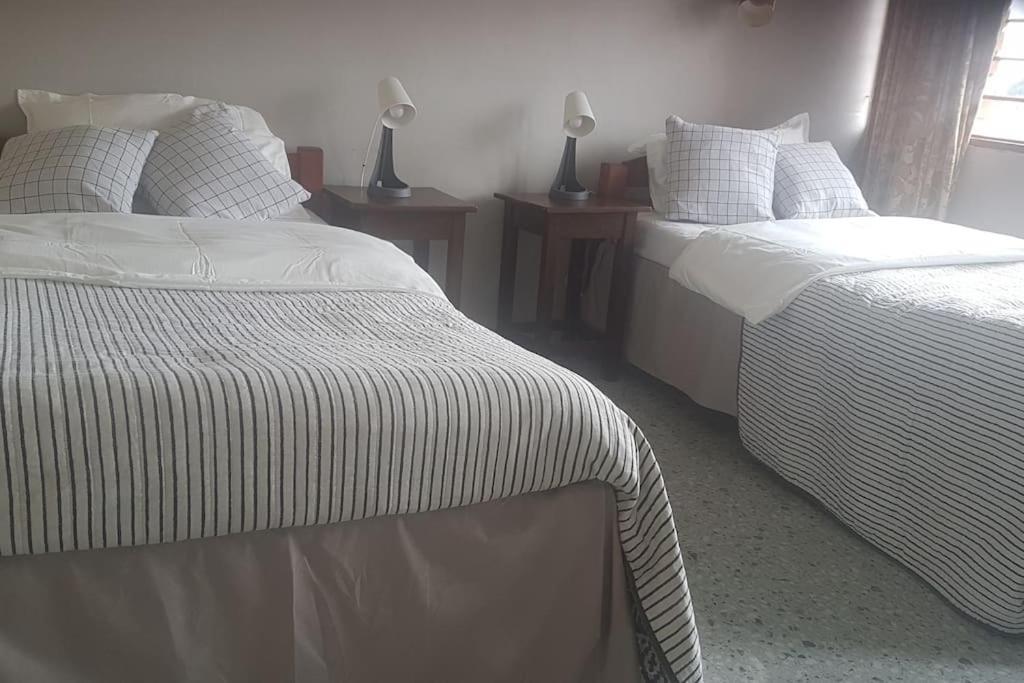 Ibex Hill Apartment- Power Backup ลุซากา ภายนอก รูปภาพ