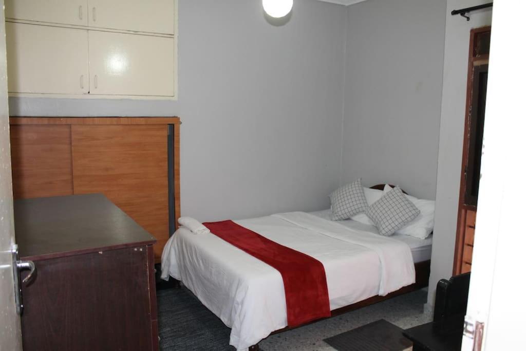 Ibex Hill Apartment- Power Backup ลุซากา ภายนอก รูปภาพ